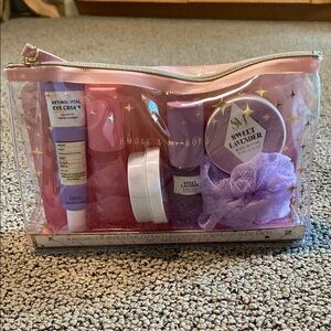 Sweet Lavender Bath & Body Set